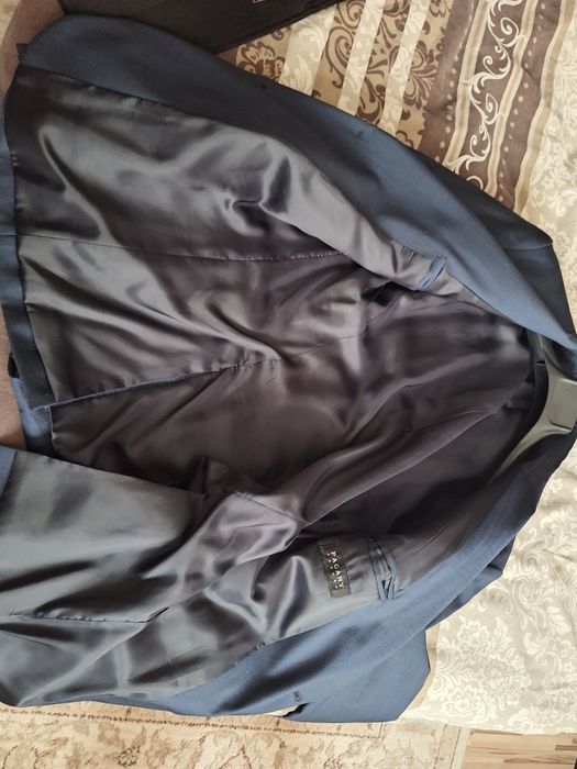 Мъжко синьо сако