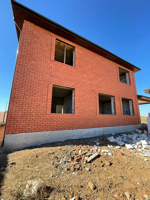 Бригада строителей