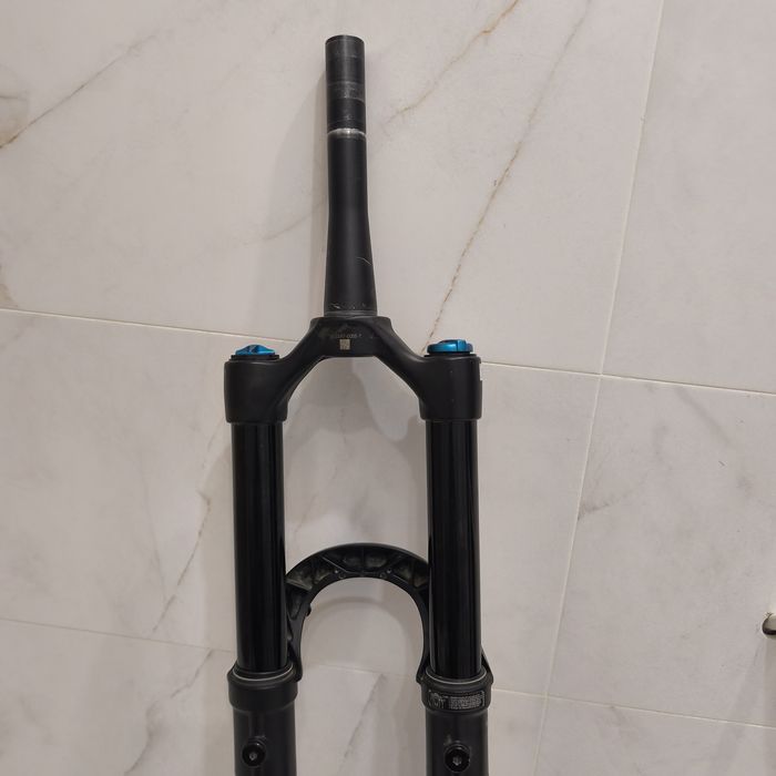 Fox 38 elite grip 1