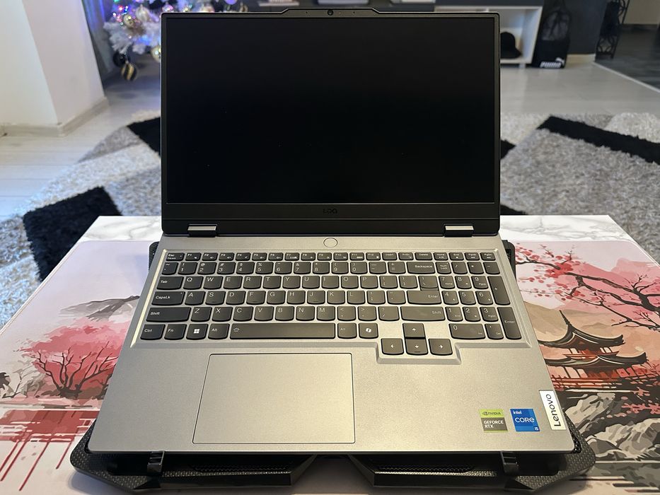 Laptop Gaming Lenovo LOQ i5-12600HX-RTX 4050 NOU