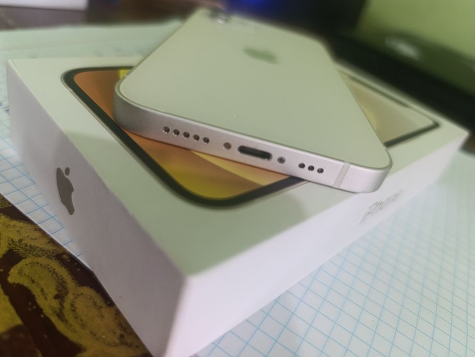 iPhone 12 отличное состояние