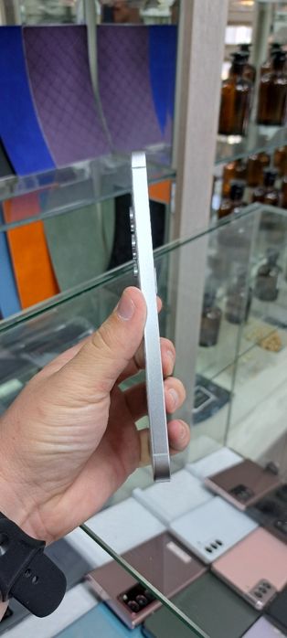 Samsung S24 plus xotirasi 8/256GB