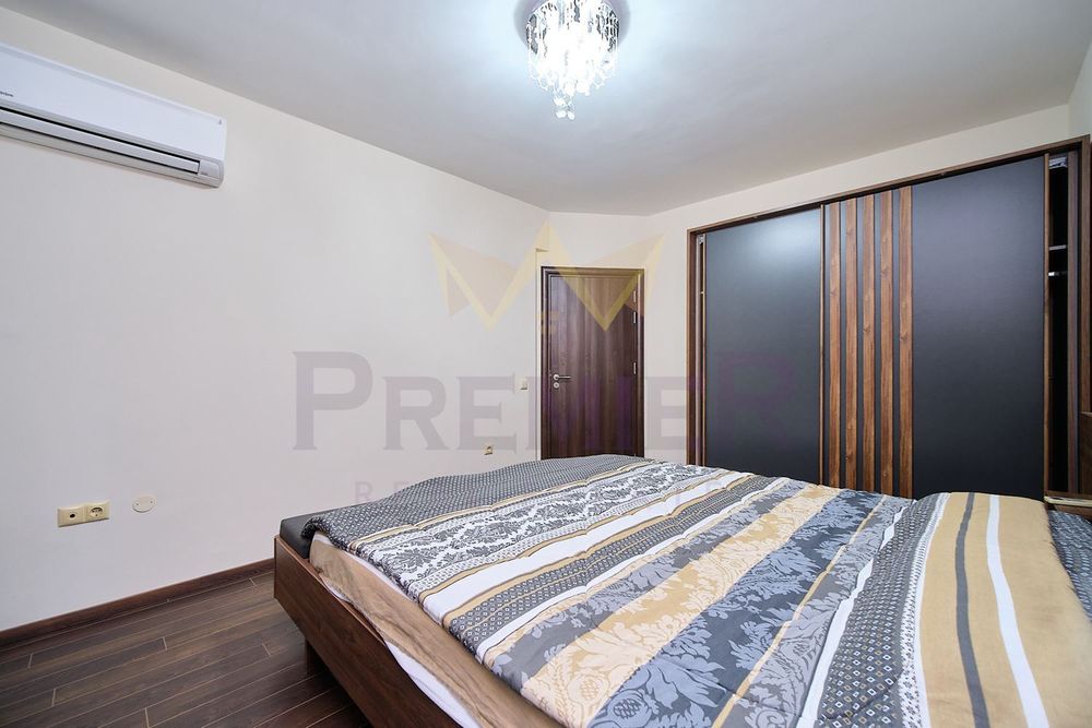 Продава се Тристаен апартамент в Варна, Генералите - 115 кв.м за 3305 €/кв.м - Снимка #8