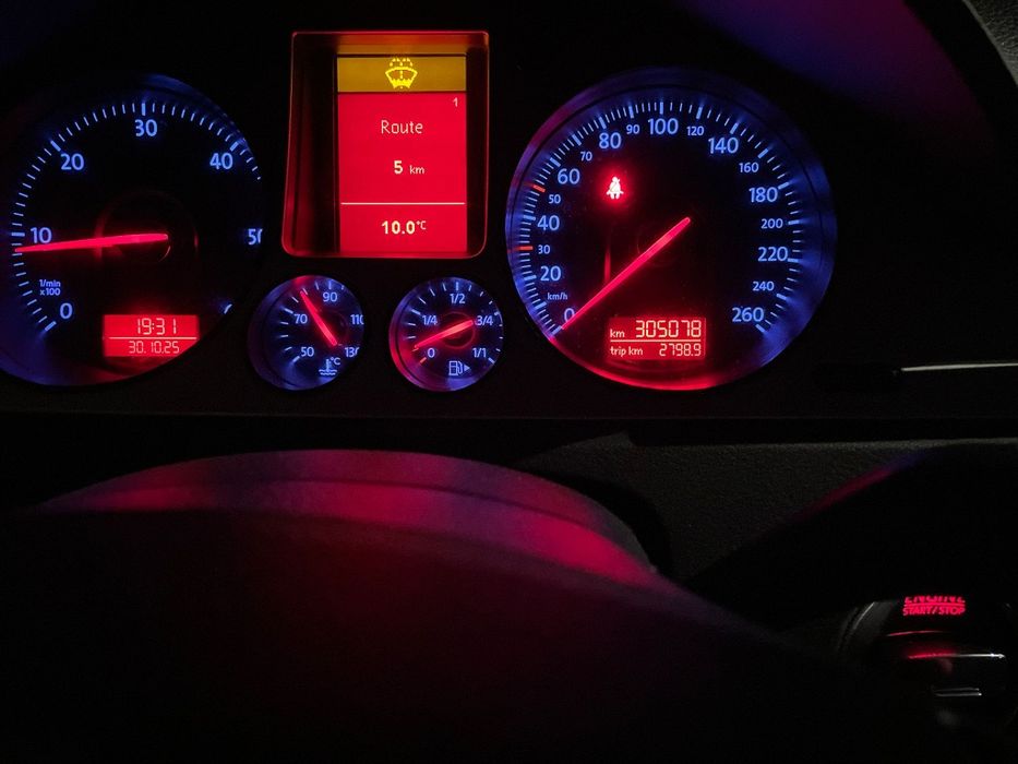 Vând pasat 2l anul 2007 cod motor BMP cel cun singur acx