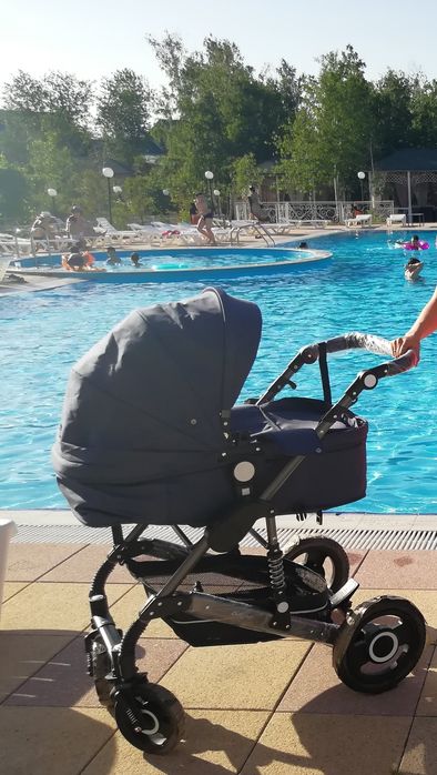 Срочно продам коляску 2 в 1