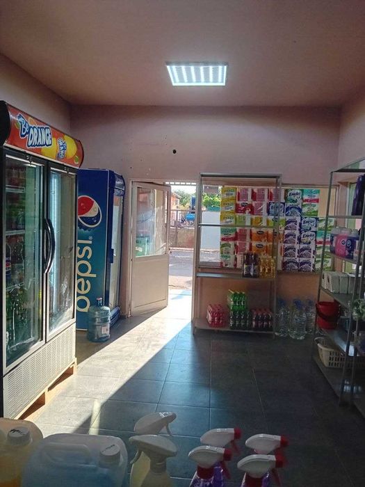 Дава се под наем Магазин в Стара Загора, Кольо Ганчев - 50 кв.м за 612 € - Снимка #2