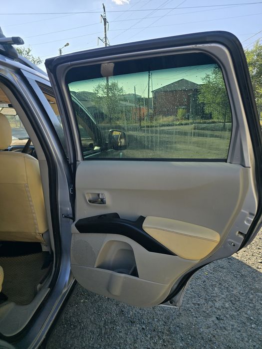 Mitsubishi outlander xl