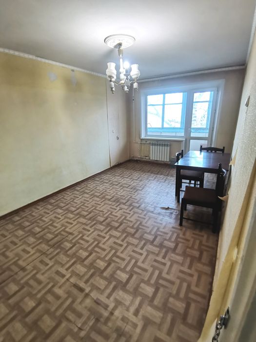 Продаётся 2-х ком кв-ра в 16 мкр дом 35