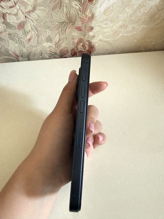iPhone 15 Pro 128 GB в хорошем состоянии