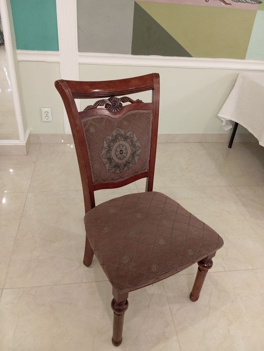 Продам стулья в количестве.