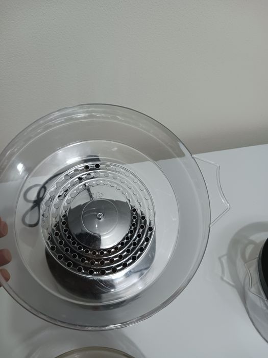 Aparat de gătit pe aburi