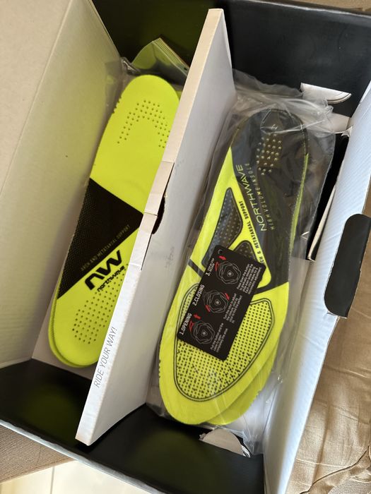 Pantofi ciclism Northwave Extreme Pro 3 Noi, marimea 43