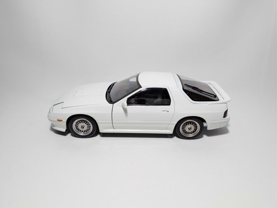 Macheta WhelArt 1:18, Mazda Savanna RX-7