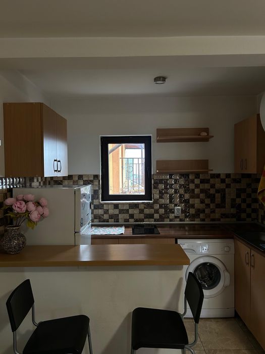 Inchiriez garsoniera 35 mp