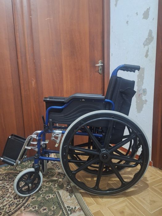Инвалидная коляска
