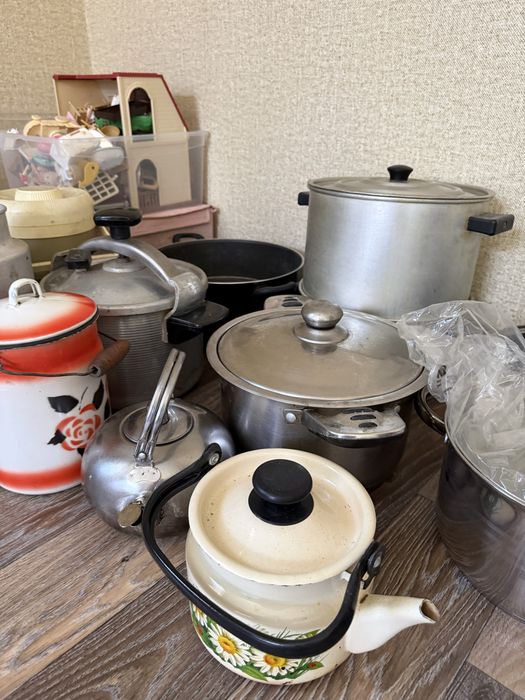 Продаю кастрюли, казан, мантница по 1000
