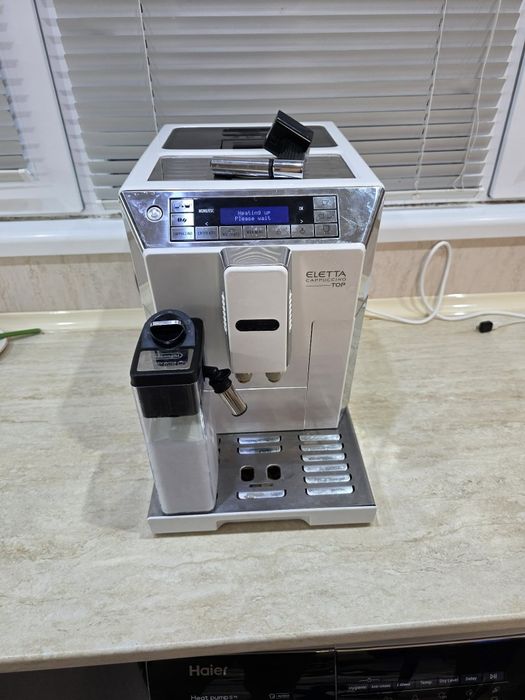 Кафеавтомат  Delonghi Eletta cappuccino TOP