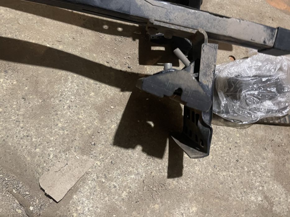 Продам релинги на иномарку универсальные