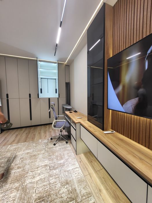 Mirobod avenu oybek metro