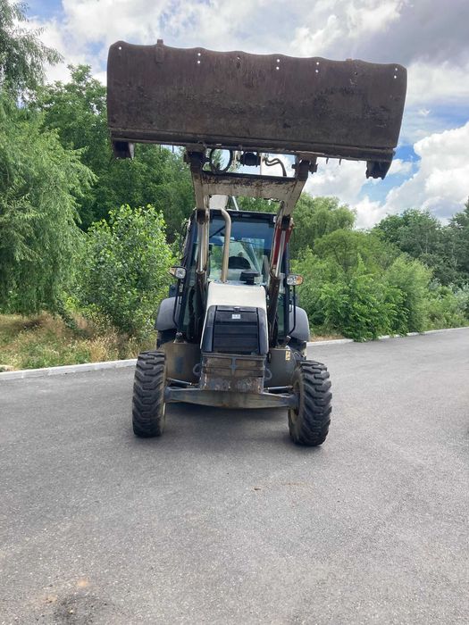 Buldoexcavator Terex 820