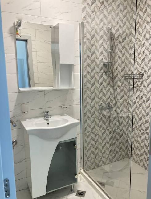 Дава се под наем Двустаен апартамент в Пловдив, Център - 65 кв.м за 485 € - Снимка #5