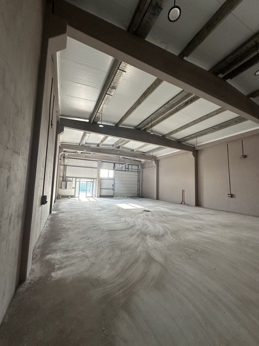 Продается 262 квадратов производственное помещение или под склад: 238 ...