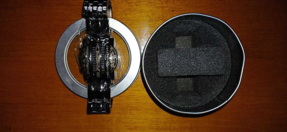 Часы наручные -  Электронные. Цена договорная.