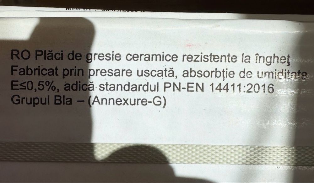 60 mp Gresie Alba cu insertii 120*60