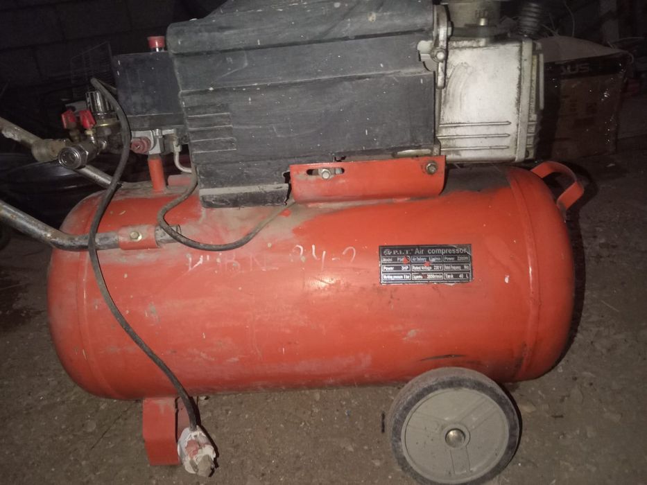 Компрессор 40 лит