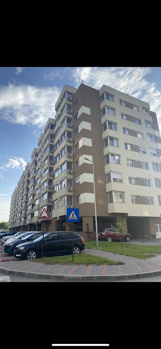 Vând apartament decomandat in fiald Bacău