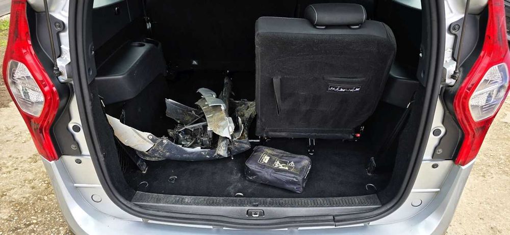 Dacia Lodgy Stepway 2019 1,5 dci 7 locuri Avariat dreapta fata