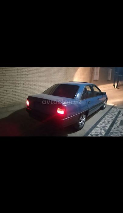 Opel omega 1986 yil