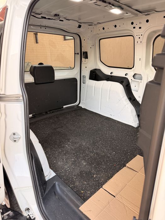 Vand VW Caddy cargo 2022 2.0 diesel 120 cp full option  TVA Ded