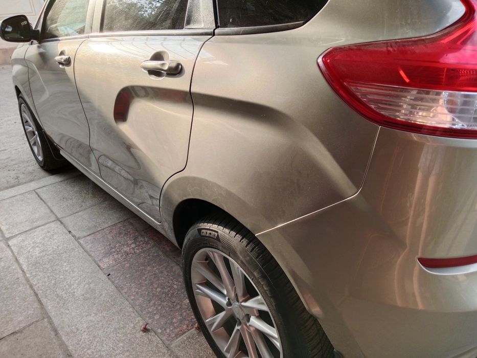 Продается свой автомобиль Лада xрей