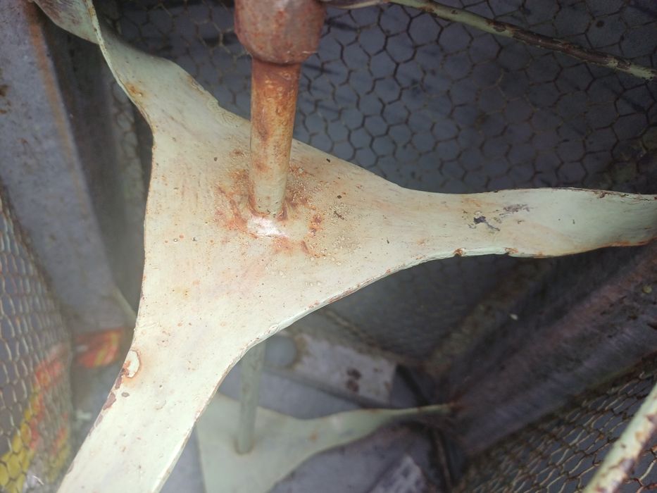 Центрофуга за мед