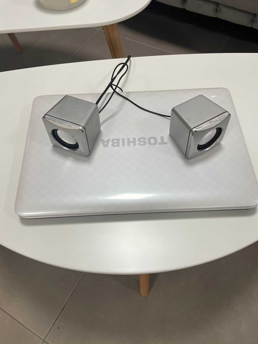 Toshiba Satellite L755 15.6" hd i5-2410M 4GB 480 ssd