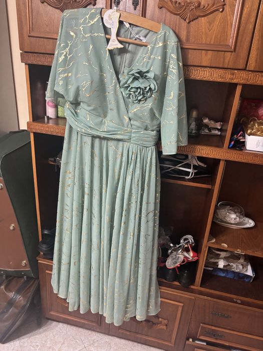 Rochie nouă nouță purtată doar odată la o nuntă