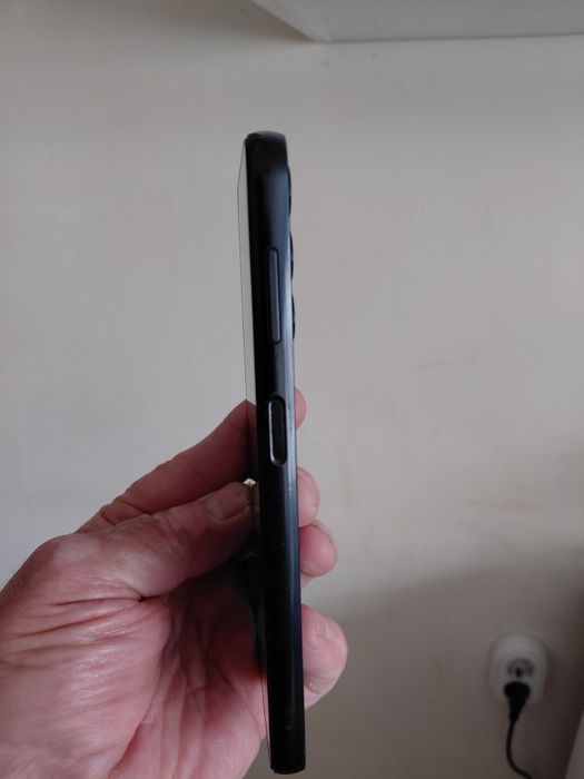 Продавам GSM Самсунг Галакси А 13