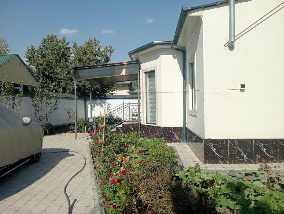 Tayyor hovli sotiladi 2 hona