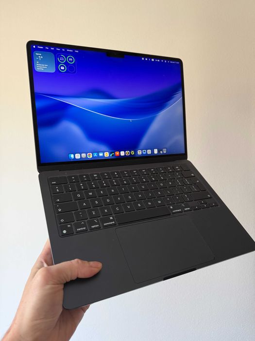 MacBook Air M3 (13-inch), 2024, 8GB RAM, 256GB