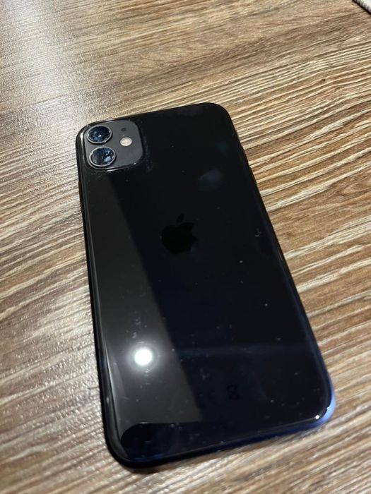 Продам айфон 11