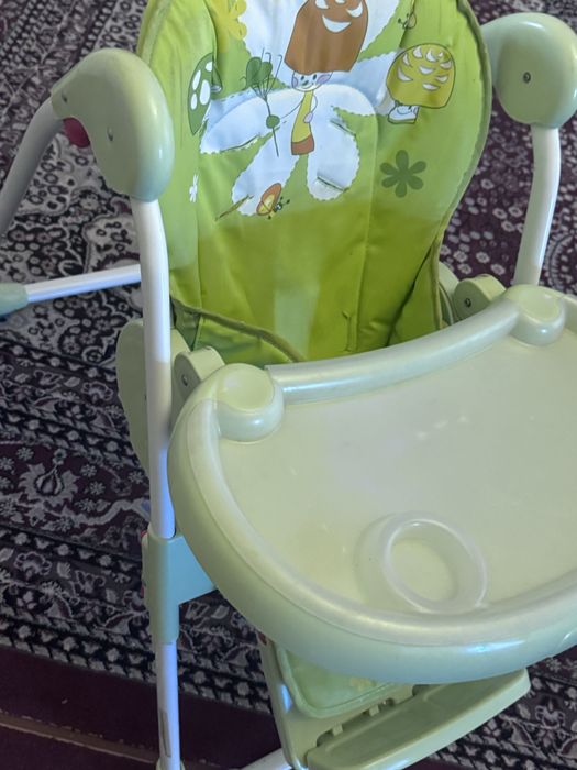 Bolalar Ovqatlantiradigani