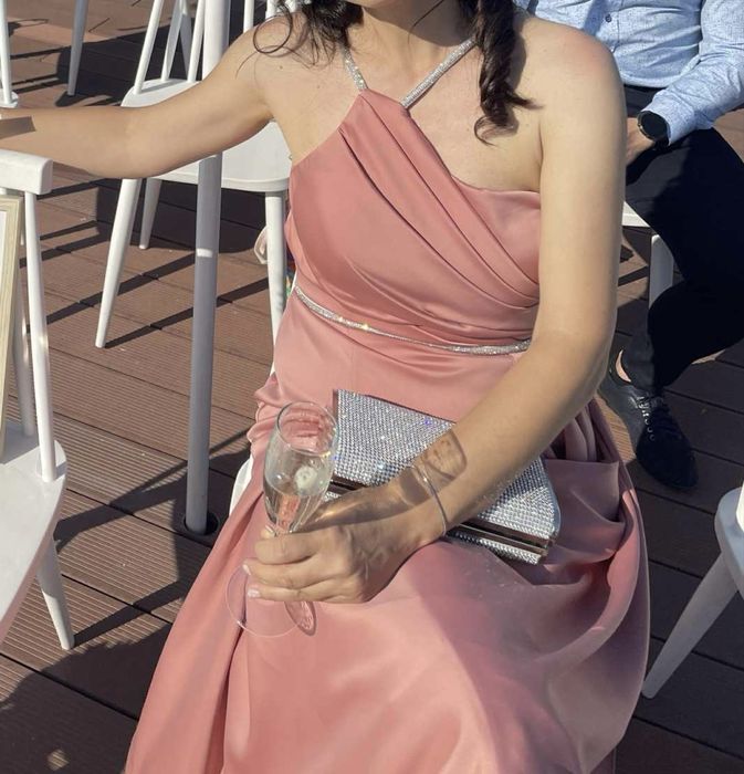 Офицялна дълга рокля