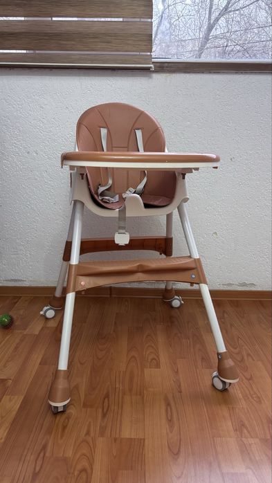 Продам стульчик для кормления