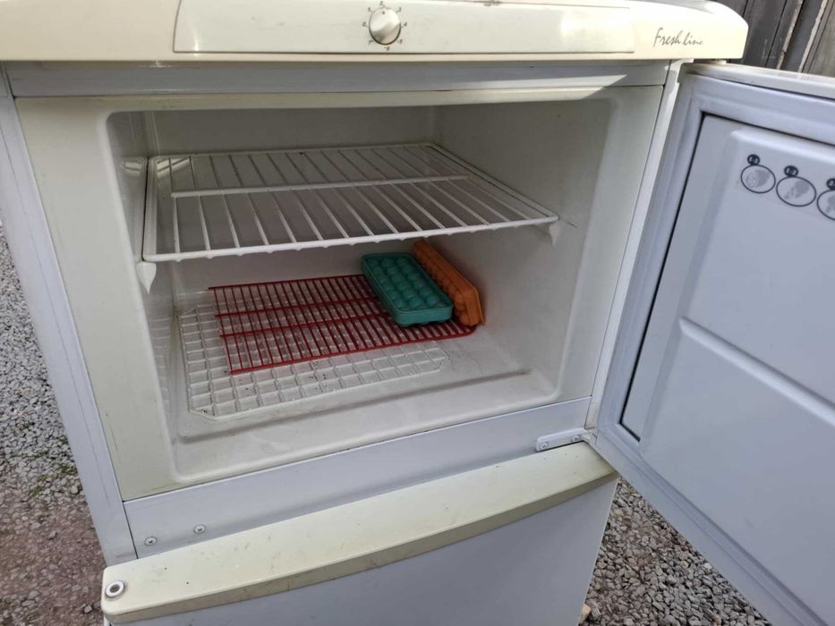 Хладилник с фризер Hansa - работещ