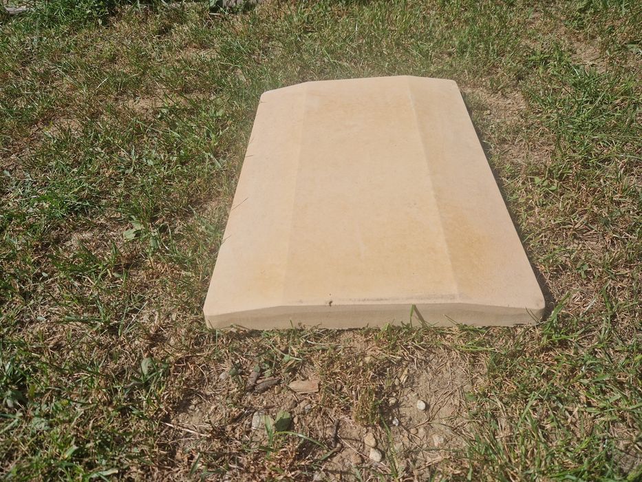 Capace , coame  si placi de gard , piatra decorativa model Travertin