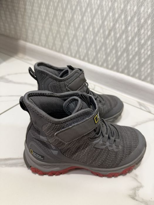 Продам ботинки детские National Geographic