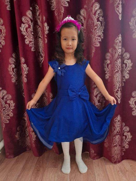 Платия новогодние блестящие