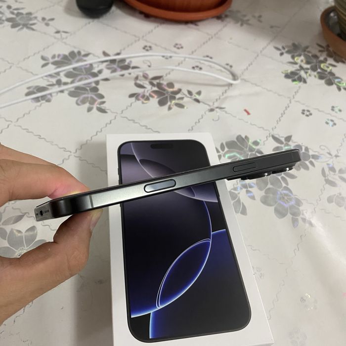 Apple Iphone 16 Pro Max