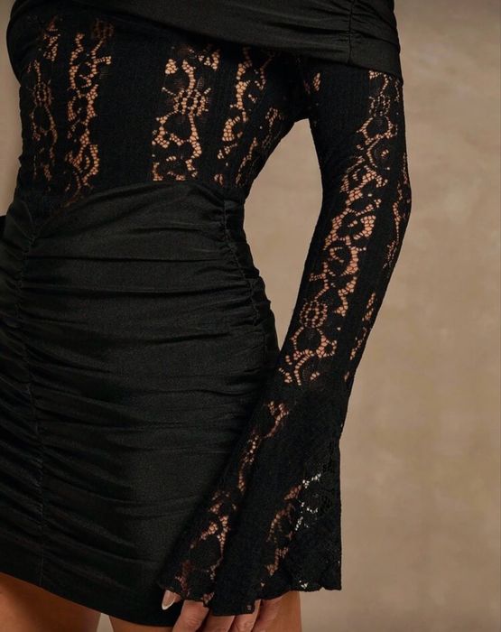 Елегантна рокля.